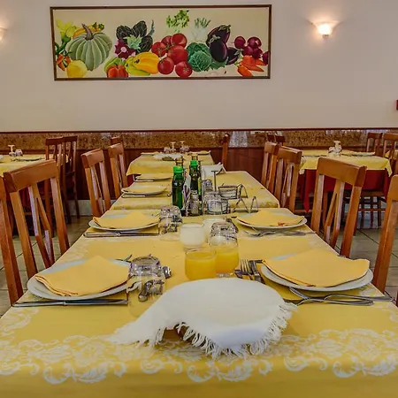 מלון San Giorgio 3*