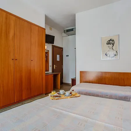 호텔 San Giorgio 3*